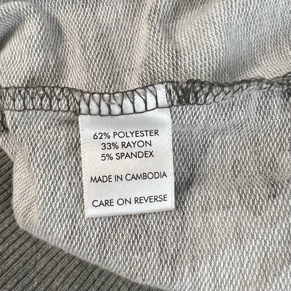 A&I Women's Gray Camo Lace‎ Up Long Sleeve Pullover Sweatshirt Lightweight Sz Lg - Picture 5 of 6